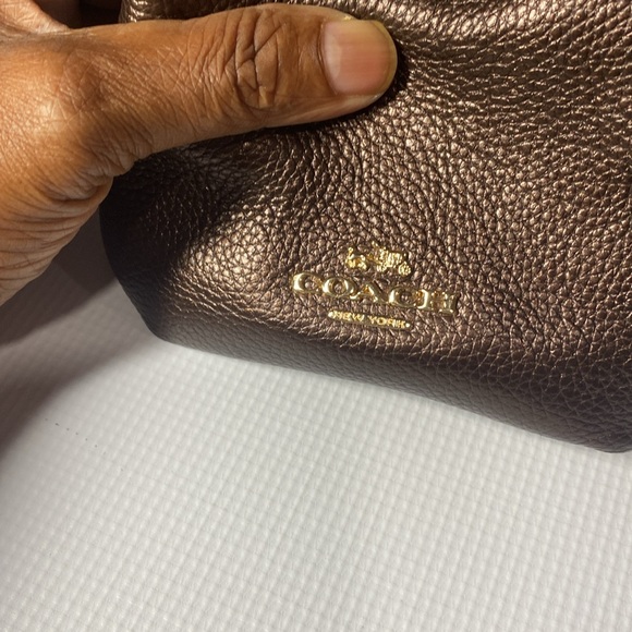 Coach bag very very clean inside and out great hardware - Picture 7 of 7